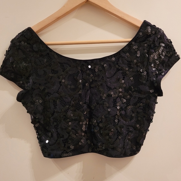 EXPRESS Black sequin Crop Top XS - Picture 2 of 13